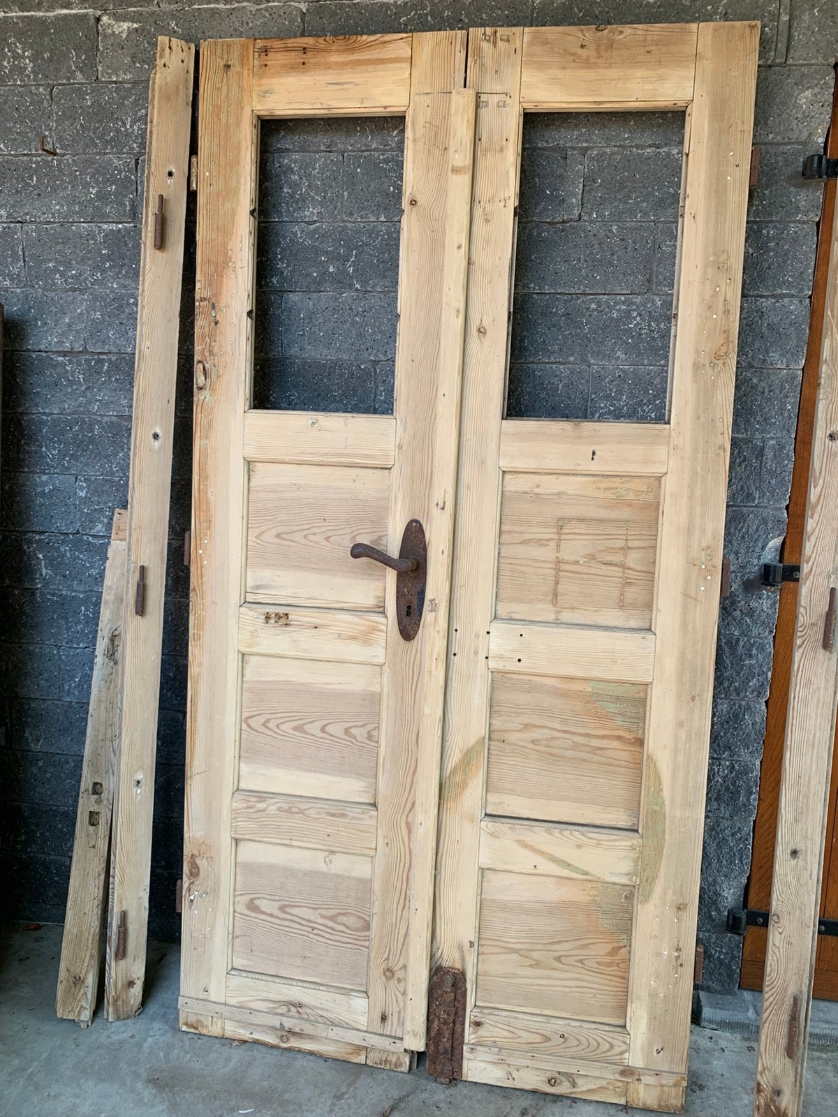Dubbele houten deur in Pitch-Pine., Antiek en Kunst, Ophalen