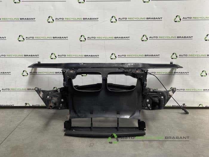 Panneau avant d'un BMW 3-Serie, -, 3 mois de garantie, Utilisé, -