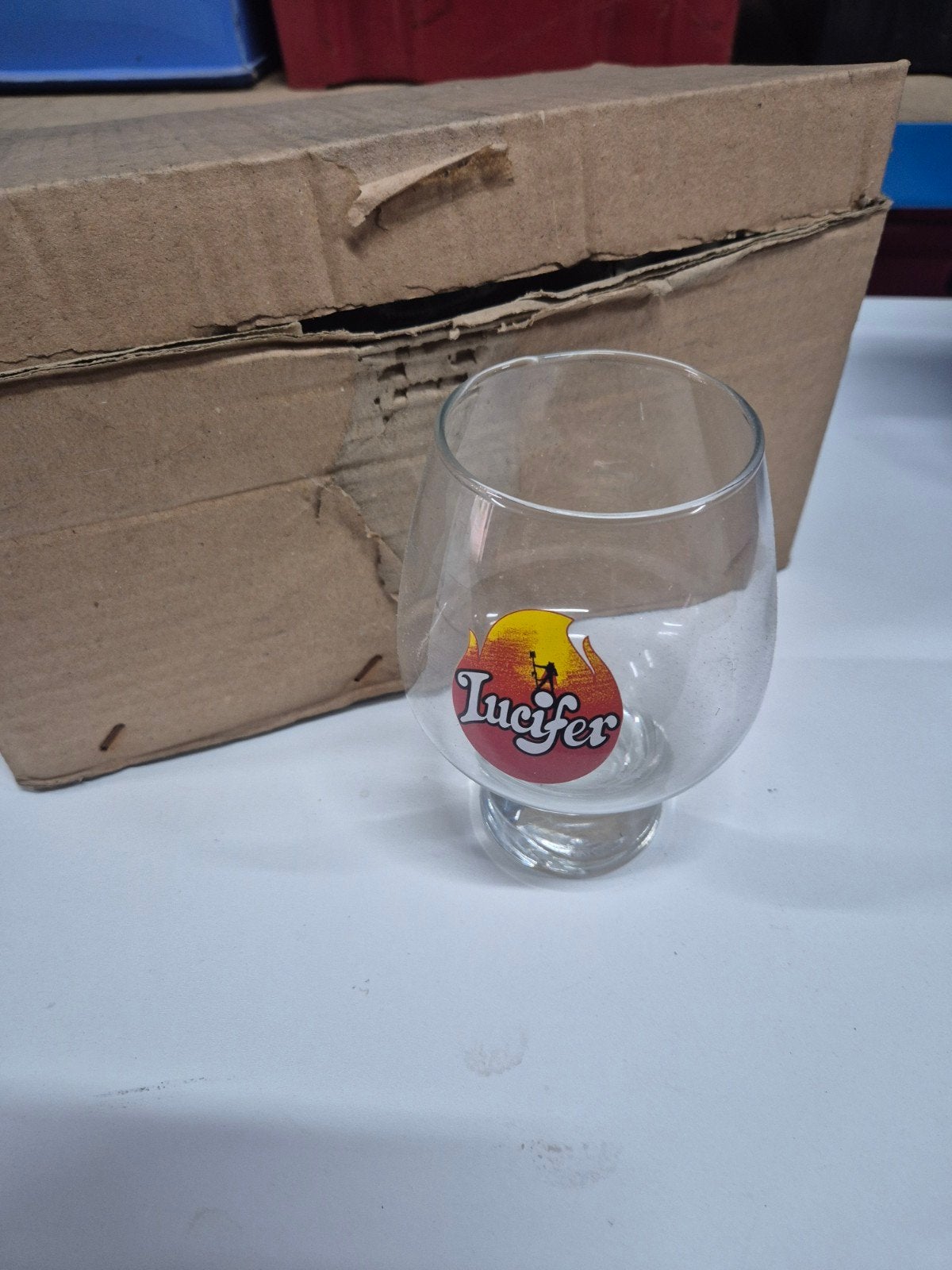Lucifer bierglazen, Verzamelen, Ophalen