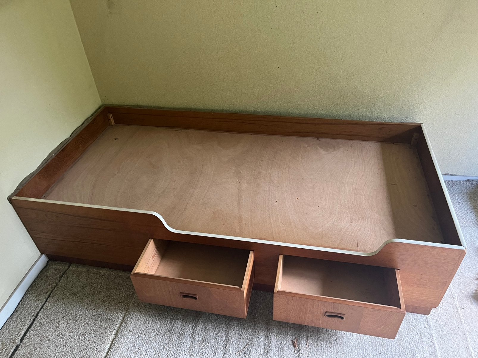 Bed, Enlèvement, Utilisé