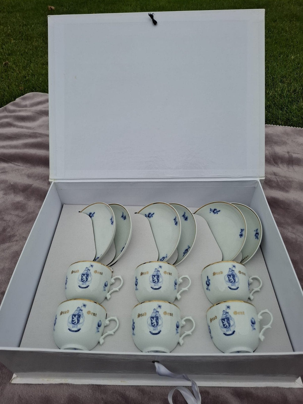 Service à café et/ou à thé en porcelaine Fürstenber de la vi, Enlèvement, Porcelaine
