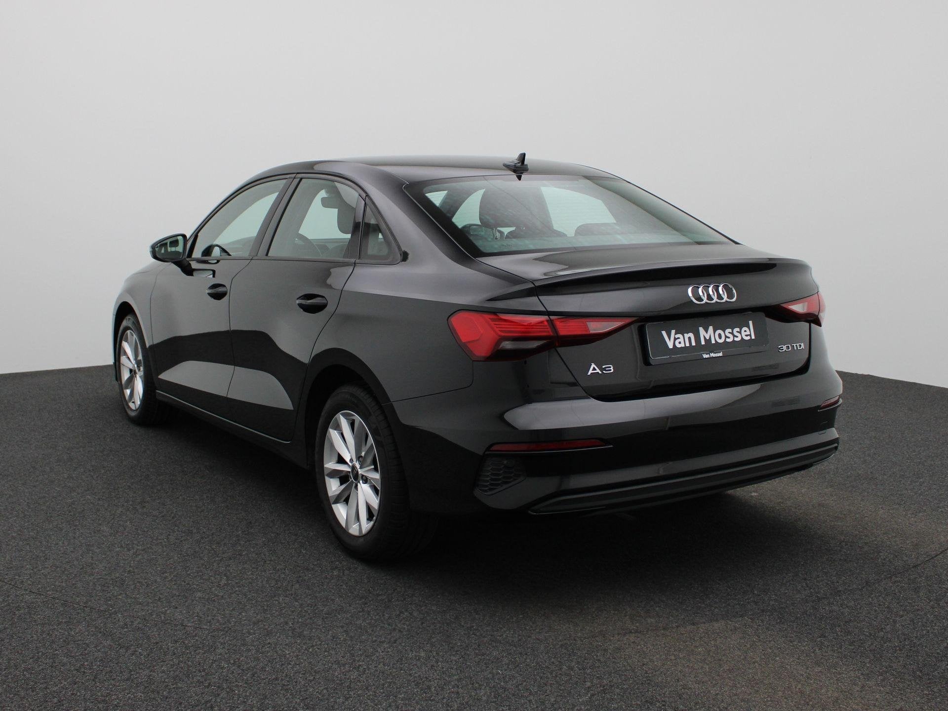 Audi A3 30 TDI S tronic LED | ACC | CARPLAY, Auto's, Audi, Stof, Zwart, 4 cilinders, 116 pk