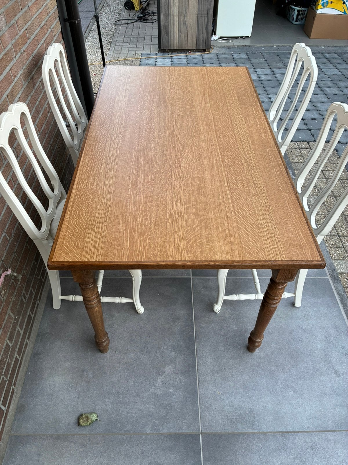 Table à manger avec 4 chaises, Enlèvement