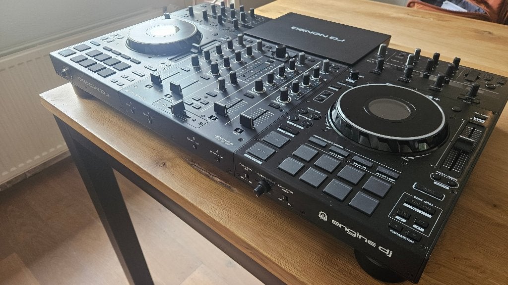 Denon DJ Prime 4+ – inclusief Decksaver & Magma flightcase, Enlèvement, Utilisé, DJ-Set, Denon