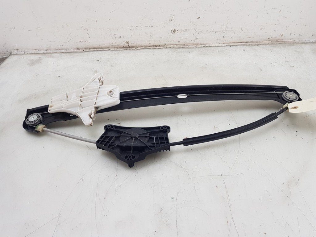 RAAMMECHANIEK RECHTS ACHTER Skoda Scala (|654839462|), Gebruikt, Skoda