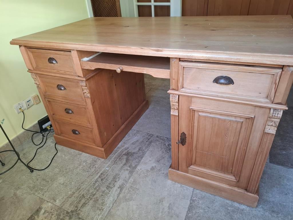 Grenen bureel, Huis en Inrichting, Bureaus, Ophalen