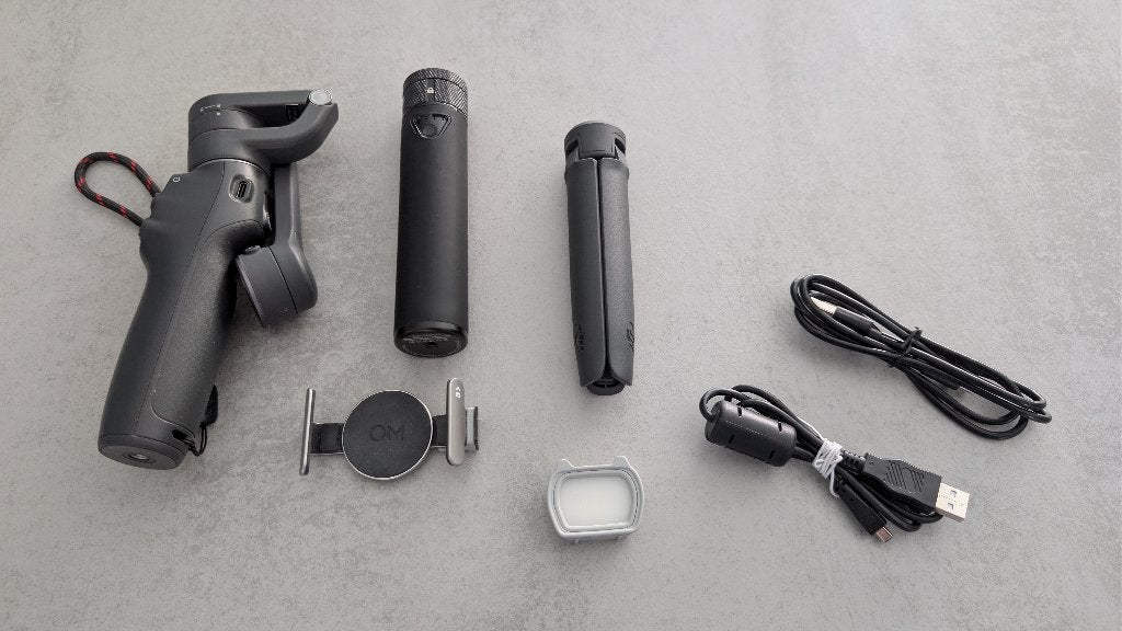 DJI smartphone stabilisateur OM6 Plus 3 Cadeaux, Ophalen, 125 cm of minder, Zo goed als nieuw, Middenzuil