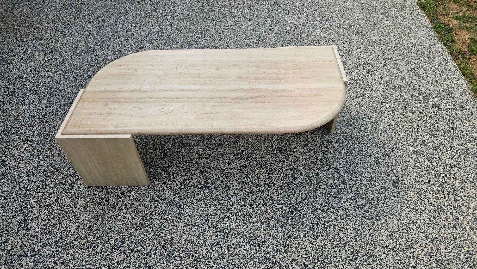 Table basse en travertin, design italien, Enlèvement