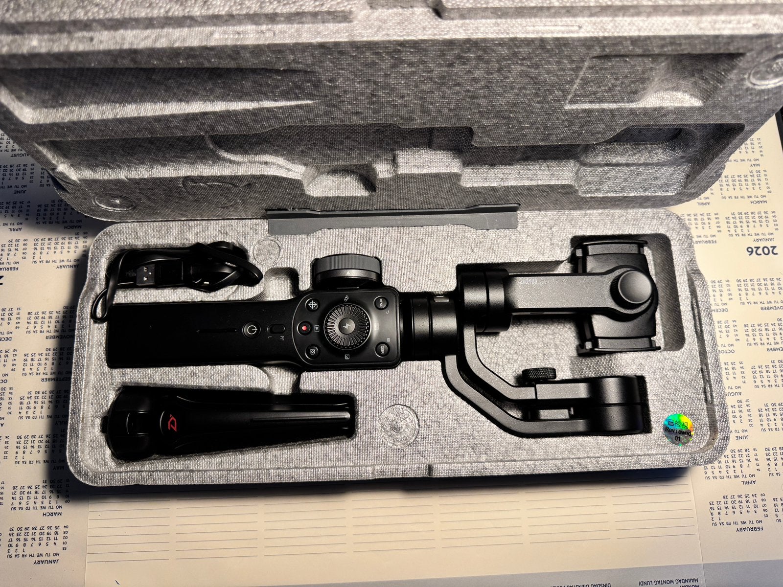 Stabilisateur Smartphone Zhiyun Smooth 4, Neuf, Avec rotule, Enlèvement, Mini trépied