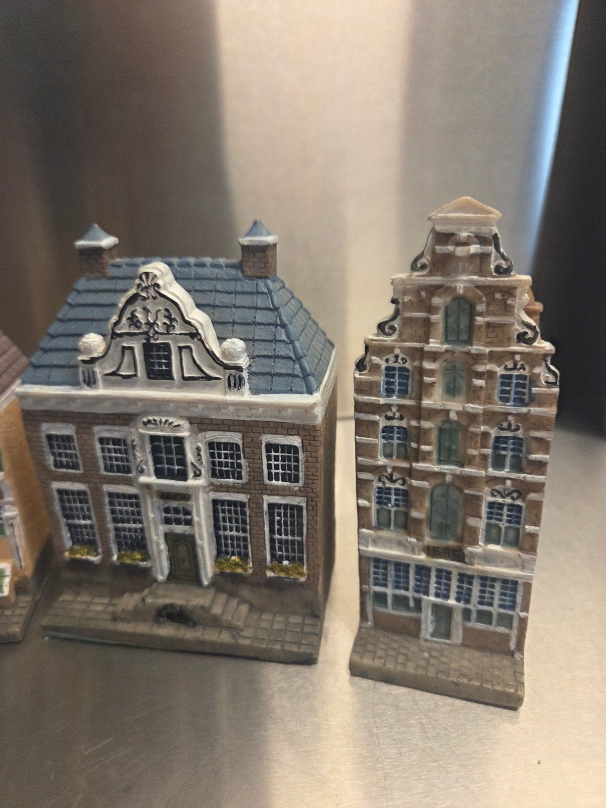 Miniatuur huisjes, Ophalen
