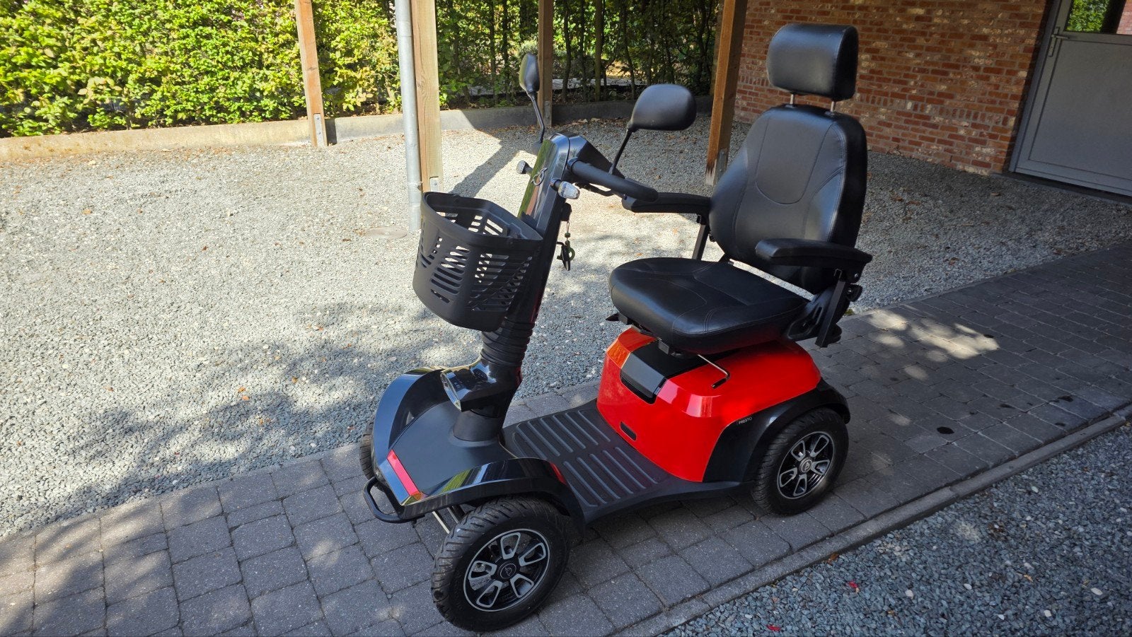 scootermobiel in zeer goede staat met heel weinig km, Divers, Voitures sans permis & Scooters pour invalides, Life and Mobility