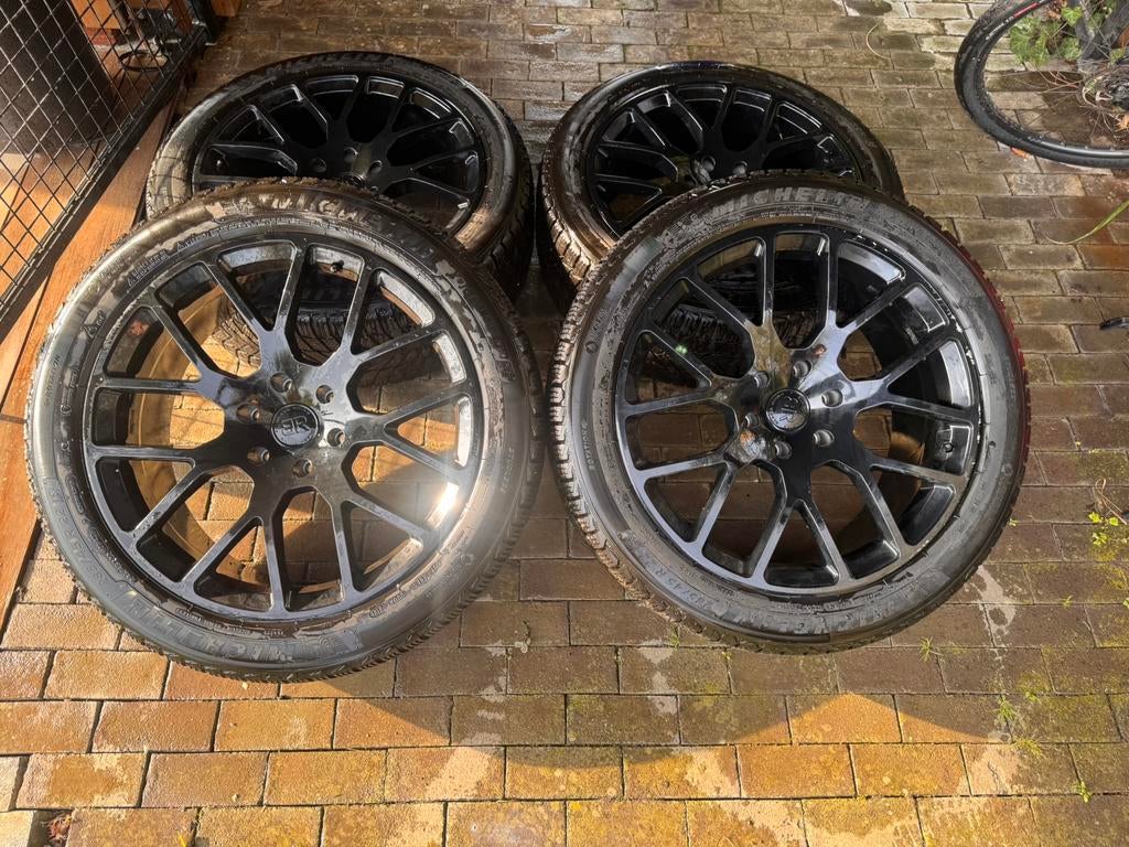 4 Pneus dodge ram 22 pouces Black Rhino + boulons, Pneus et Jantes, Pneus hiver, 285 mm, Autres dimensions