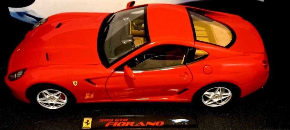 1/18 Ferrari 599 GTB V12 6.0L Fiorano 2007 Elite, Enlèvement ou Envoi, Comme neuf, Voiture, Hot Wheels