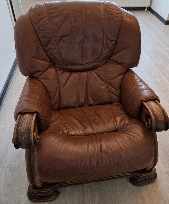 Fauteuil Royal : assise confortable - bois - cuire, 75 à 100 cm, Enlèvement, Utilisé, Bois