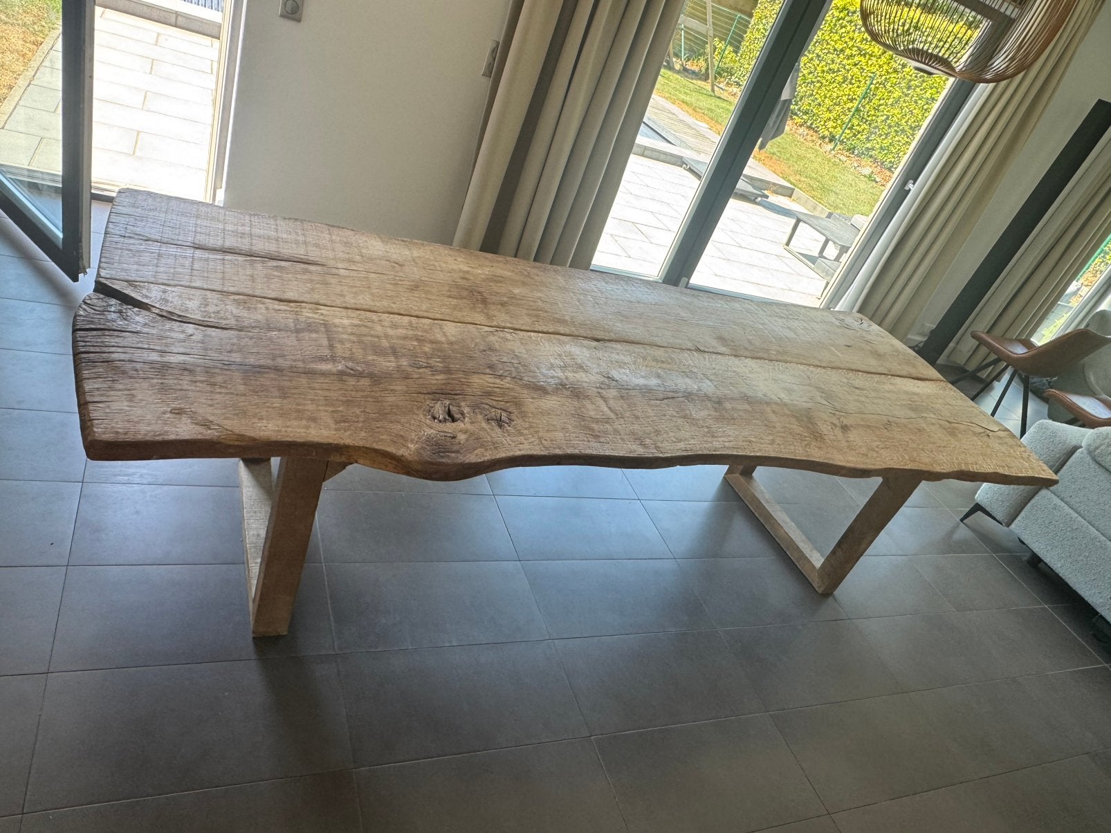 Table de salle à manger en véritable chêne massif brut, Maison & Meubles, Enlèvement, Comme neuf