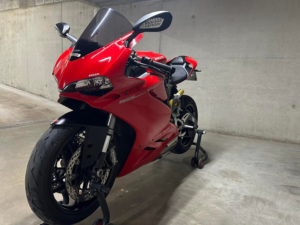 Ducati Panigale 959 V2 full Akrapoviç race exaust, Motoren, Motoren | Ducati, 2 cilinders, Gebruikt, Super Sport, Particulier