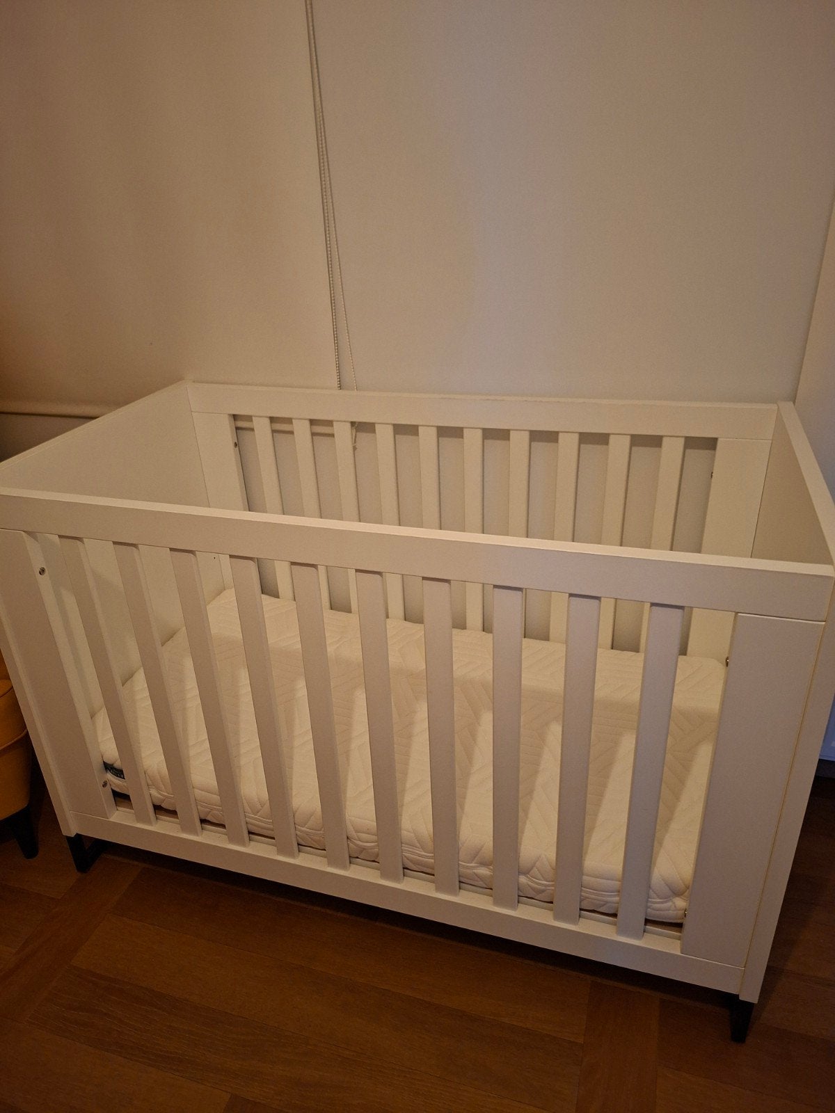 Babybedje met matras, Kinderen en Baby's, Kinderkamer | Bedden, Matras, Ophalen