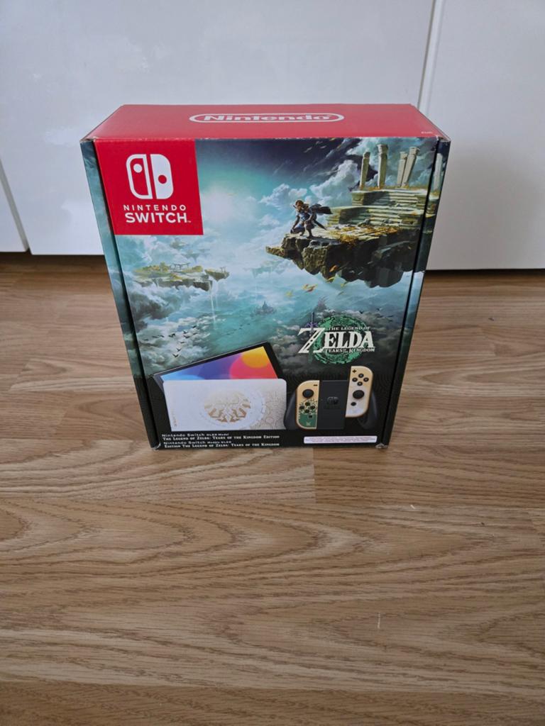Nintendo switch oled limited edition zelda totk (modded), Games en Spelcomputers, Spelcomputers | Nintendo Switch, Switch OLED