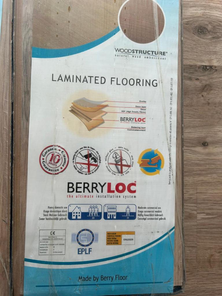 4 pakken laminaat berryfloor, Neuf, Aggloméré, Enlèvement, 5 à 10 m²