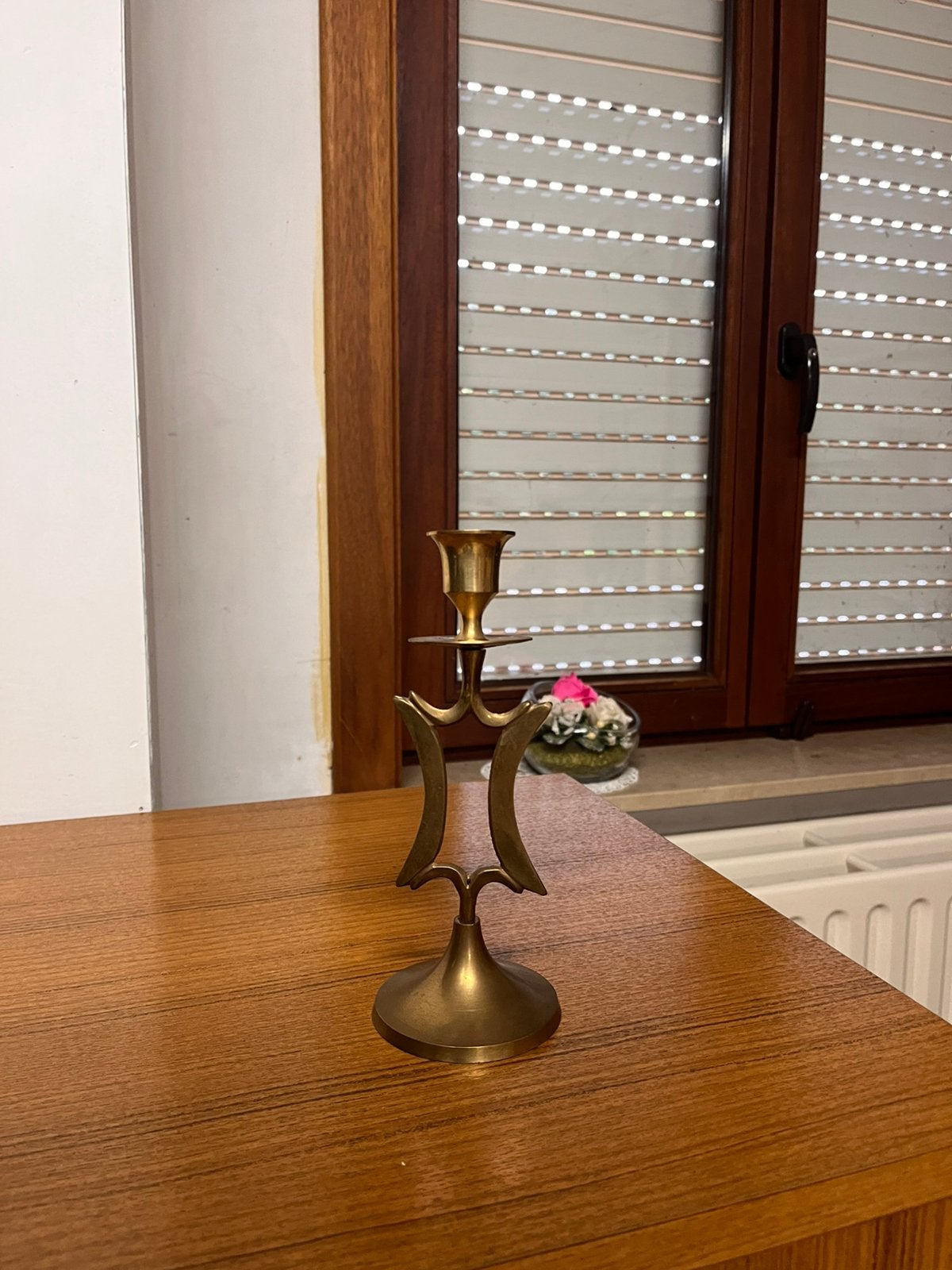 Vintage messing kandelaar met sierlijke vorm, Antiek en Kunst, Ophalen
