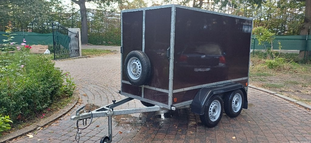 Aanhangwagen -dubbelasser gesloten + 1-motorsteun, Auto diversen, Ophalen of Verzenden
