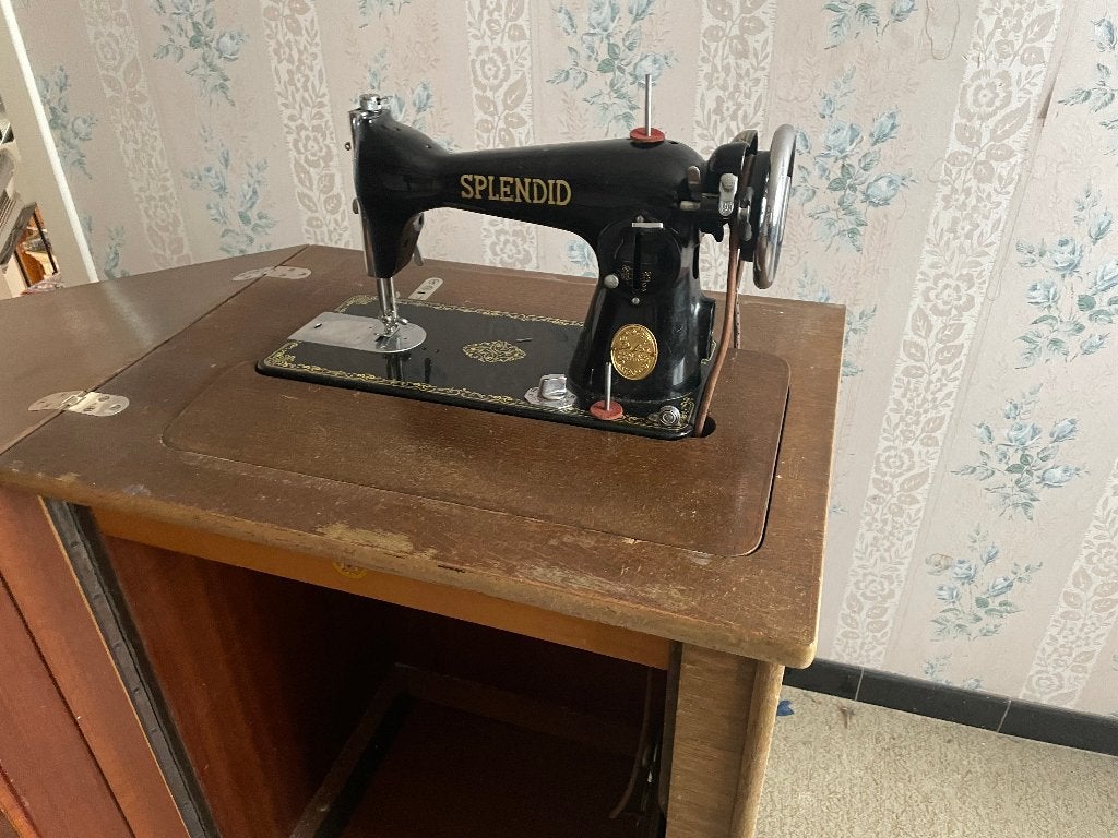 oude naaimachine, Enlèvement