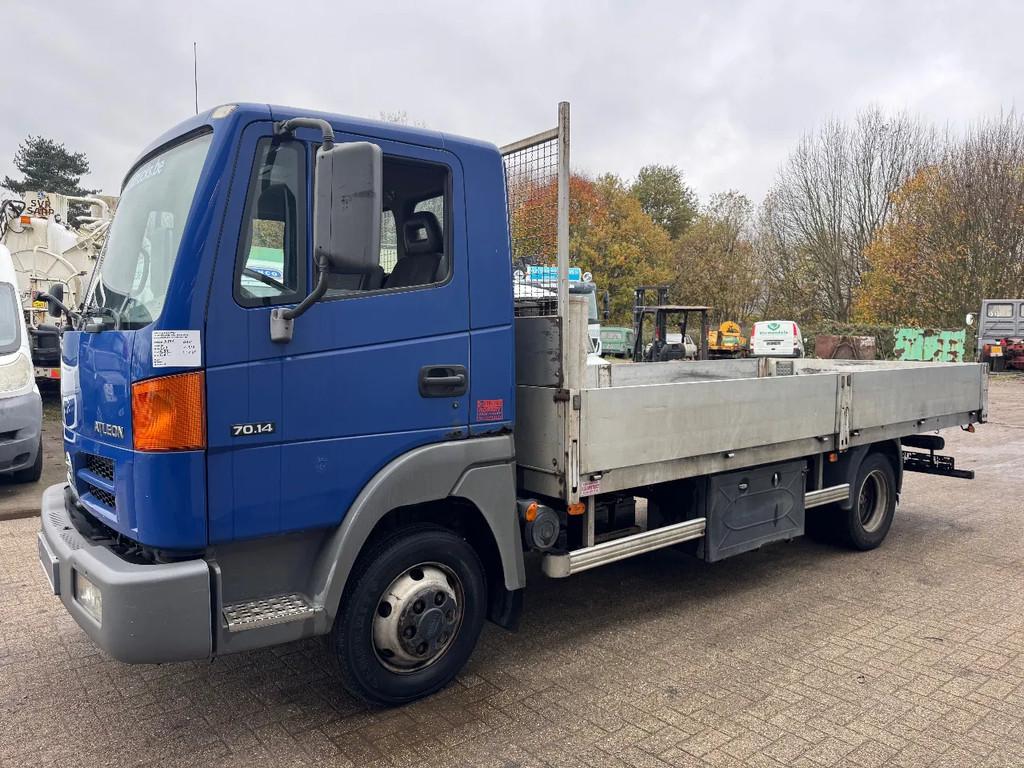 Nissan ATLEON *BELGIAN ORIGINE-FULL STEEL* (bj 2004), Autos, Camions, Autres marques, Achat, Entreprise, Boîte manuelle