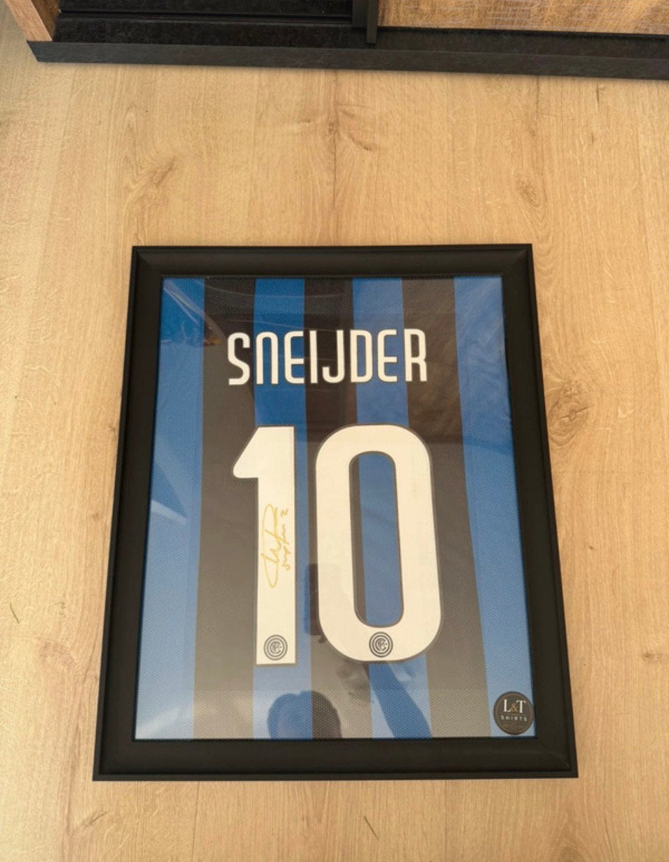 Signed shirt sneijder + fotobewijs, Huis en Inrichting, Ophalen of Verzenden, Zo goed als nieuw
