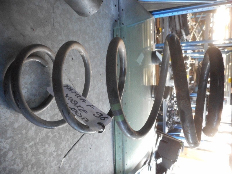 RESSORT DE SUSPENSION AVANT GAUCHE Opel, Opel, Opel Automobile GmbH, Utilisé, Kontakt-opel@opel.com
