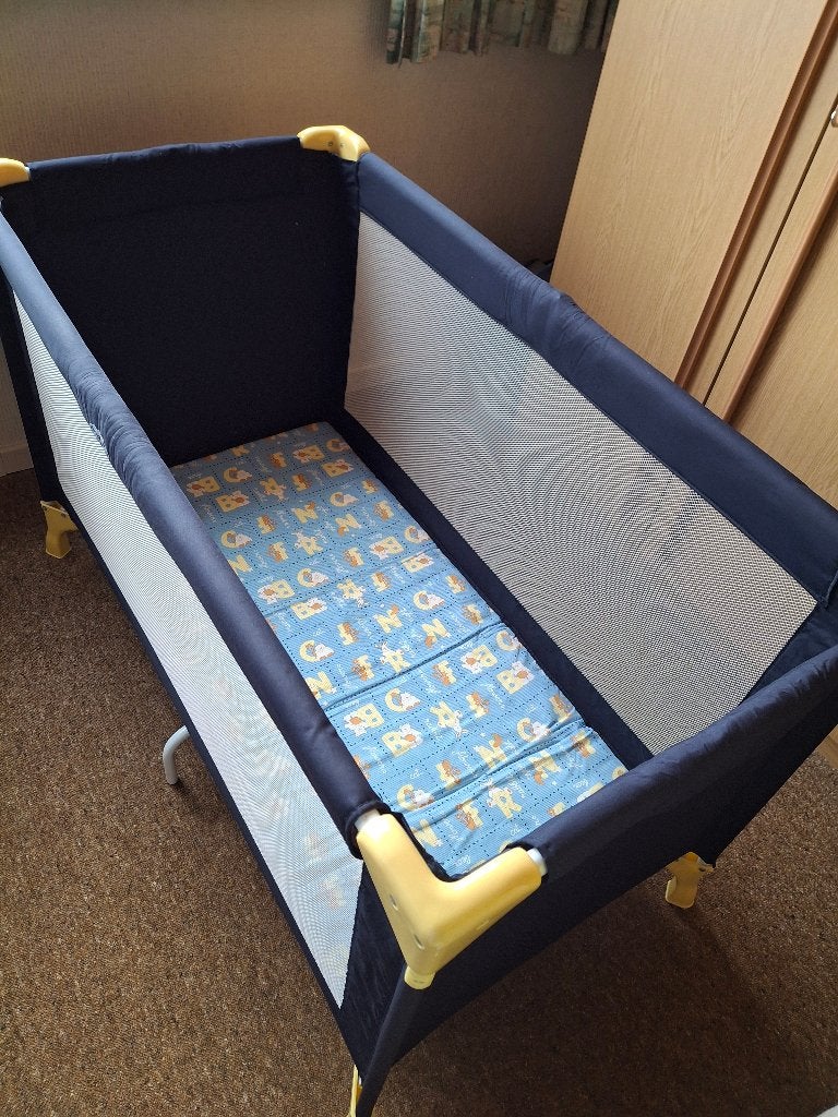 kinderreisbedje, Ophalen, Zo goed als nieuw, Minder dan 140 cm, Minder dan 70 cm