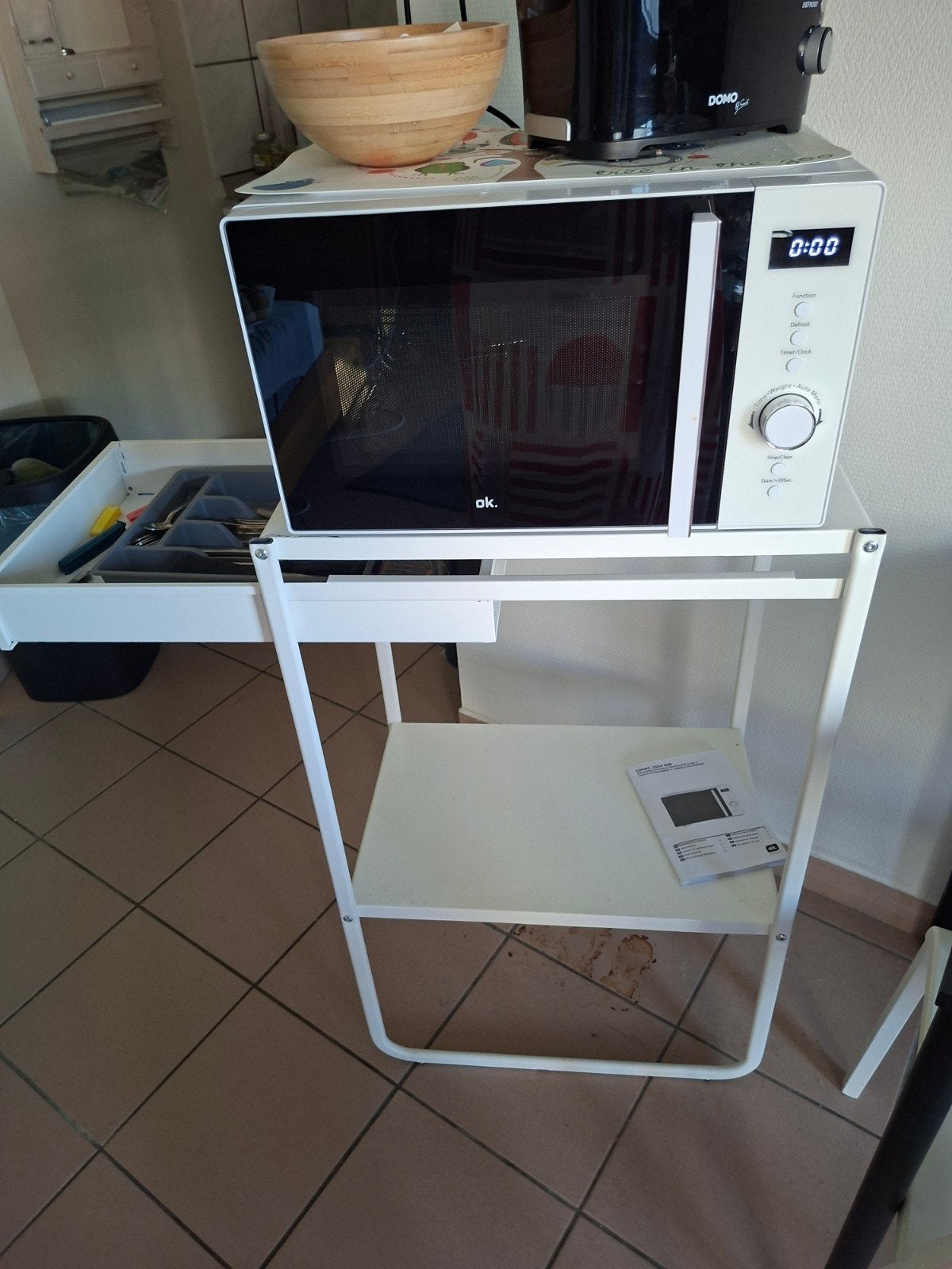 bijzettafel keuken, met besteklade. Ideaal voor kotstudent., Huis en Inrichting, Ophalen, 50 tot 100 cm, Zo goed als nieuw, 25 tot 50 cm