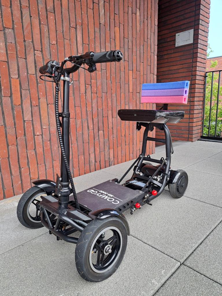 Trottinette électrique pliable, idéale dans le tram !, Enlèvement