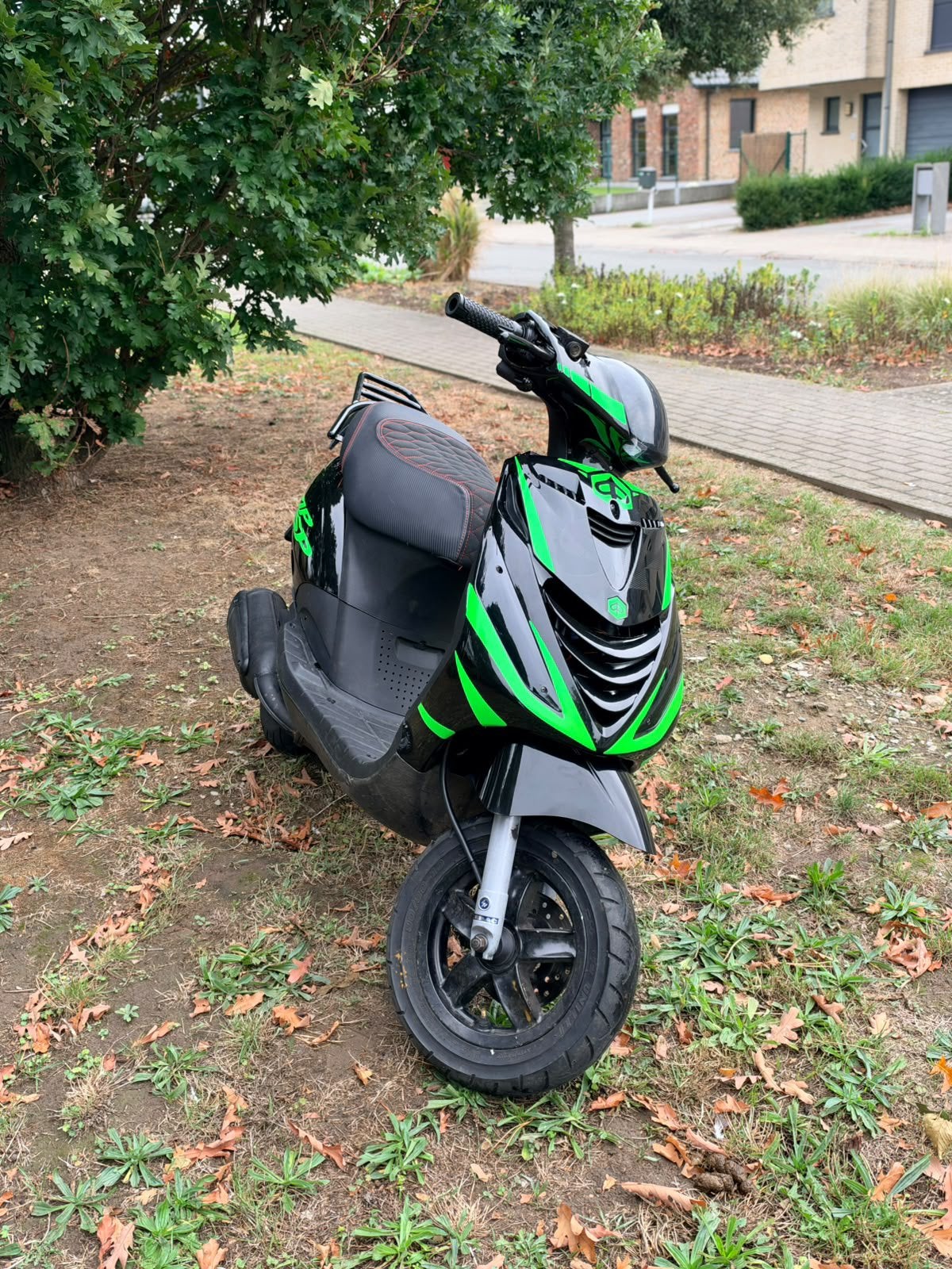 Piaggio zip 125, Fietsen en Brommers, Ophalen, Gebruikt, Zip, Klasse B (45 km/u)