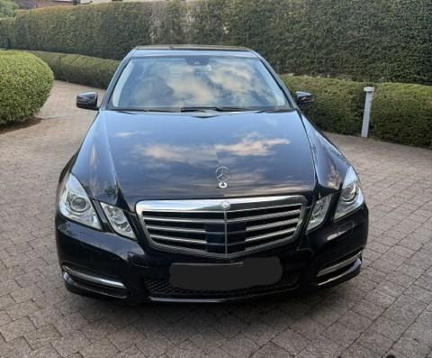 Mercedes E 220CDI Avantgarde, Autos, Cuir, Achat, 4 portes, Entretenue par le concessionnaire