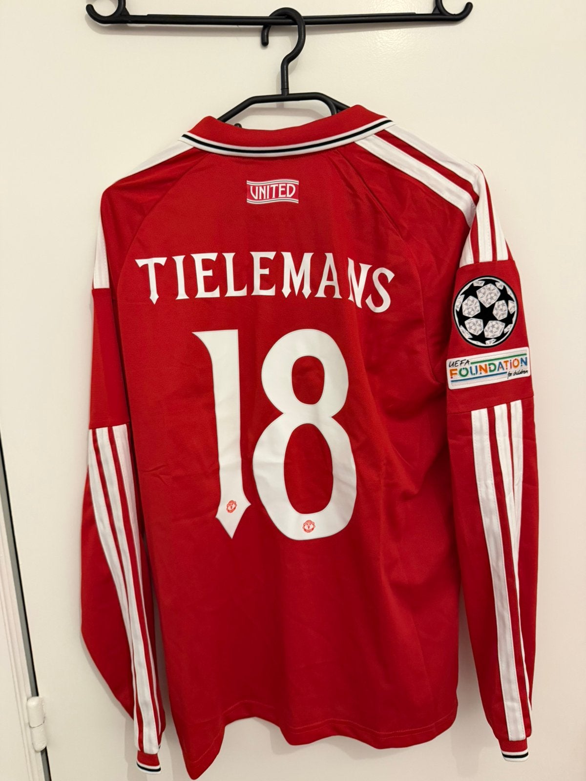 Tielemans manchester united S, Verzenden, Zo goed als nieuw