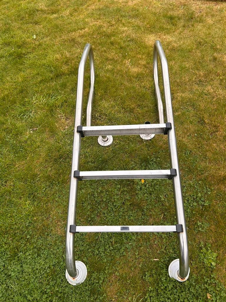 Rvs zwembadtrap, Tuin en Terras, Ophalen, Zo goed als nieuw