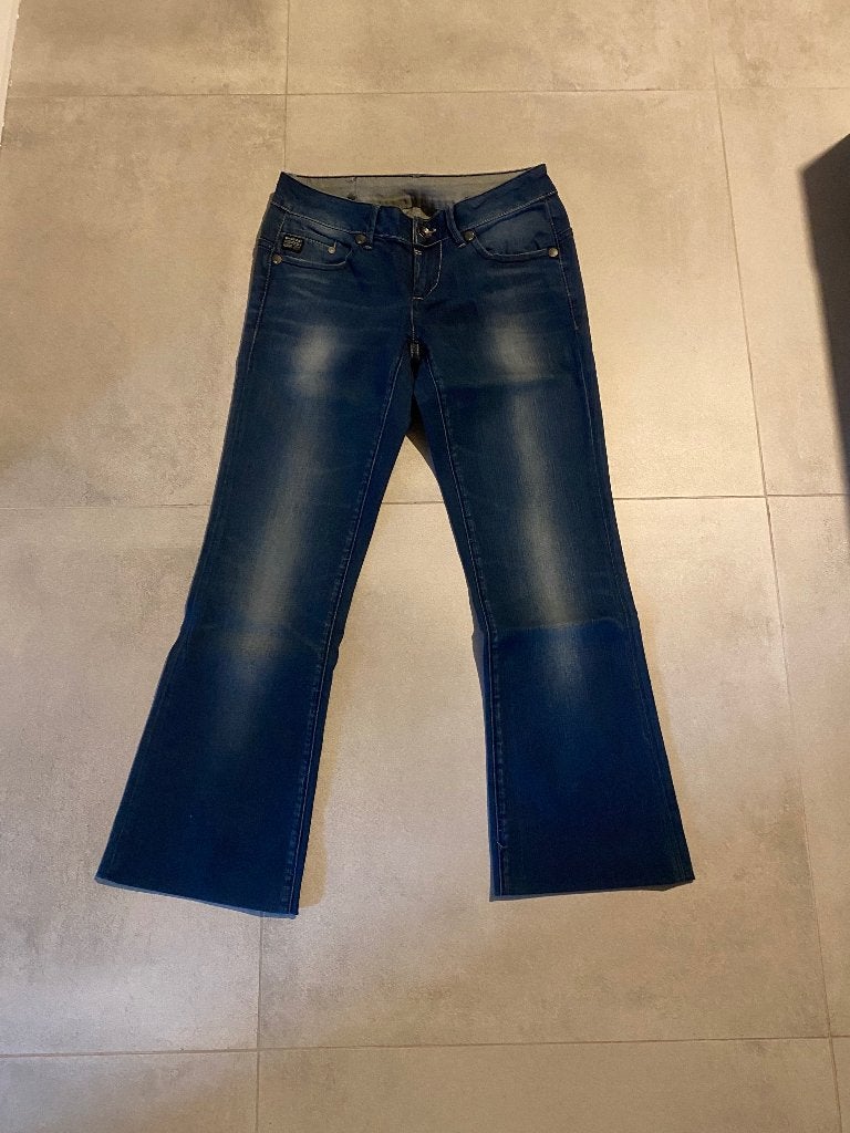 Damesjeans maat 27 Gstar  1x gedragen, Kleding | Dames, Spijkerbroeken en Jeans, Gstar, Ophalen, Zo goed als nieuw, Blauw