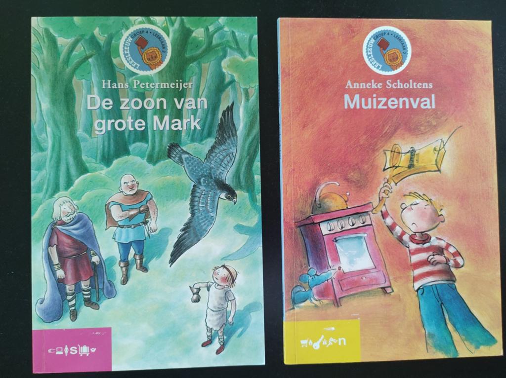 Set van 2 boekjes 'leesleeuw', Zwijsen, groep 4/2e leerjaar,, Boeken, Ophalen of Verzenden