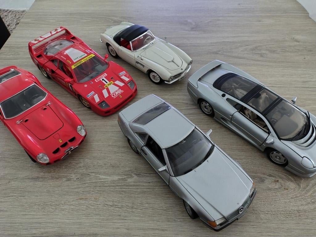 Schaalmodel auto's 1/18, Hobby en Vrije tijd, Ophalen, Gebruikt, Auto