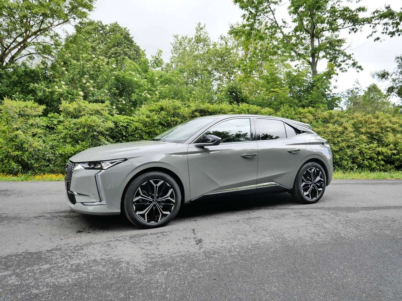 DS Automobiles DS4 225PK PLUG-IN-HYBRIDE+GARANTIE TOT 48 ST, Autos, 0 kg, Argent ou Gris, Euro 6, Ordinateur de bord