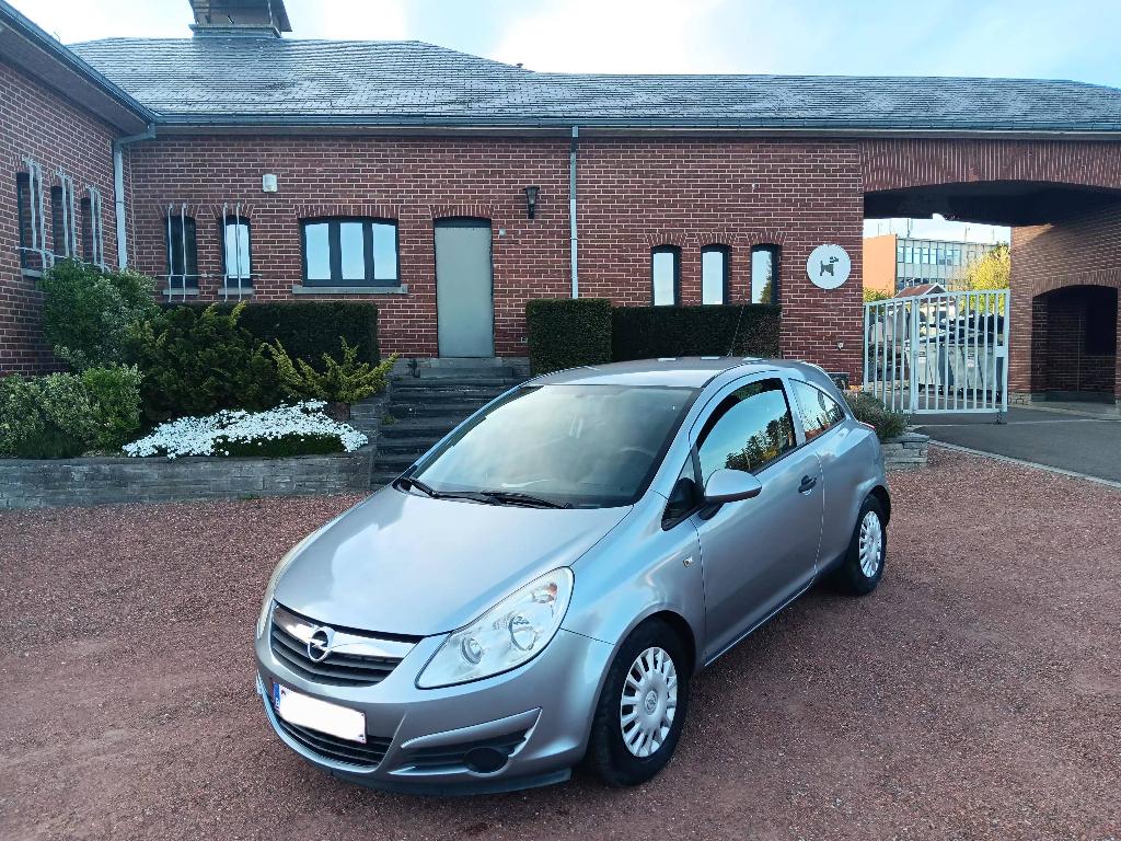 Opel Corsa D 1.2i essence 80 Ch 2008 Prét à immatriculé, Argent ou Gris, Achat, Entretenue par le concessionnaire, Particulier