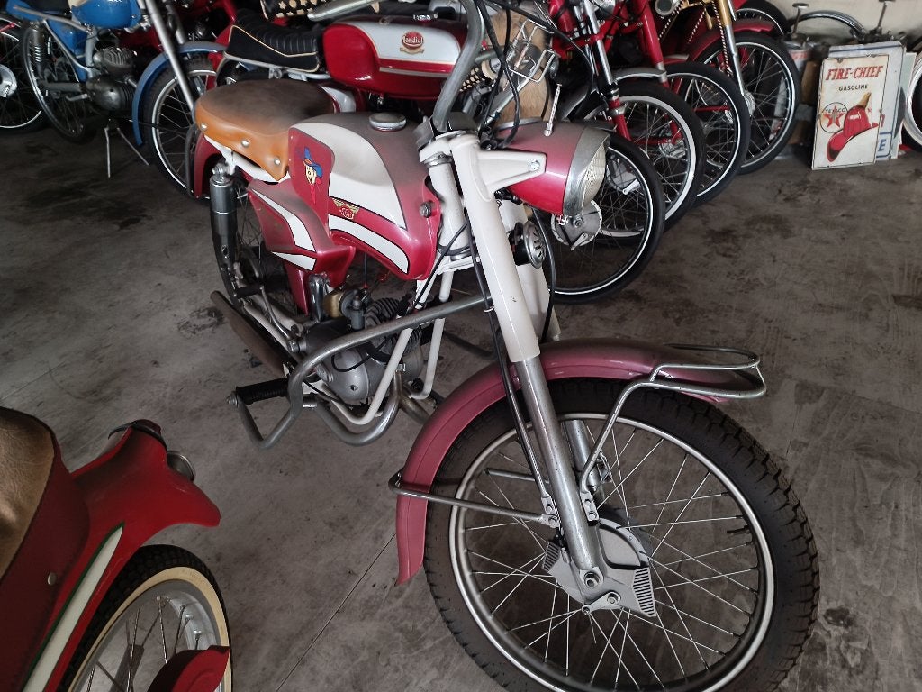 Te koop verschillende oldtimer bromfietsen, Ophalen