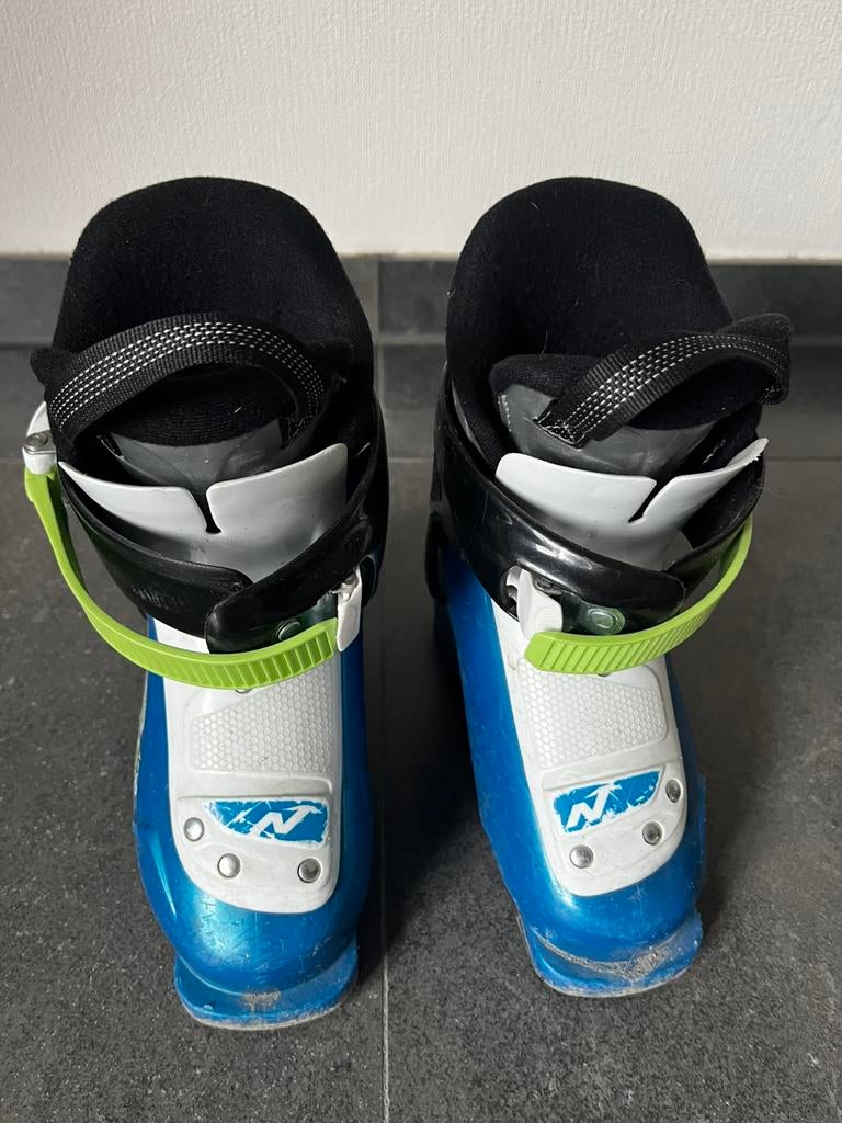 Skibotten kind 215 mm hier gedragen bij maat 27-28, Sport en Fitness, Skiën en Langlaufen, Ophalen, Gebruikt, Schoenen, Nordica