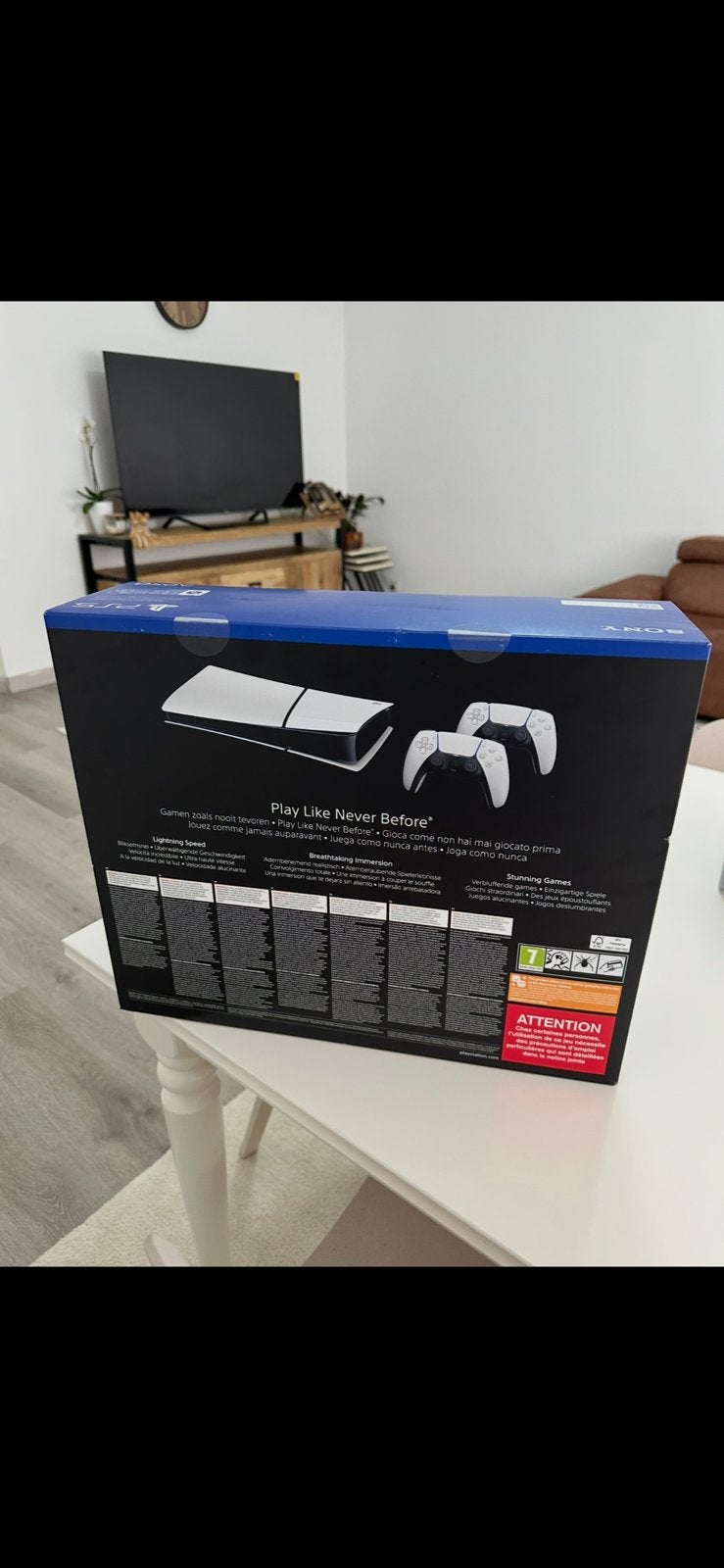 PS5 Slim + 2 manettes + station de charge + casque, Enlèvement, Comme neuf, Playstation 5