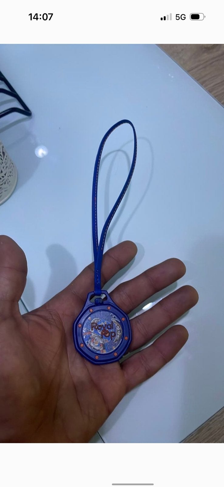 Royal pop ap swatch, Verzamelen, Boekenleggers, Ophalen, Zo goed als nieuw