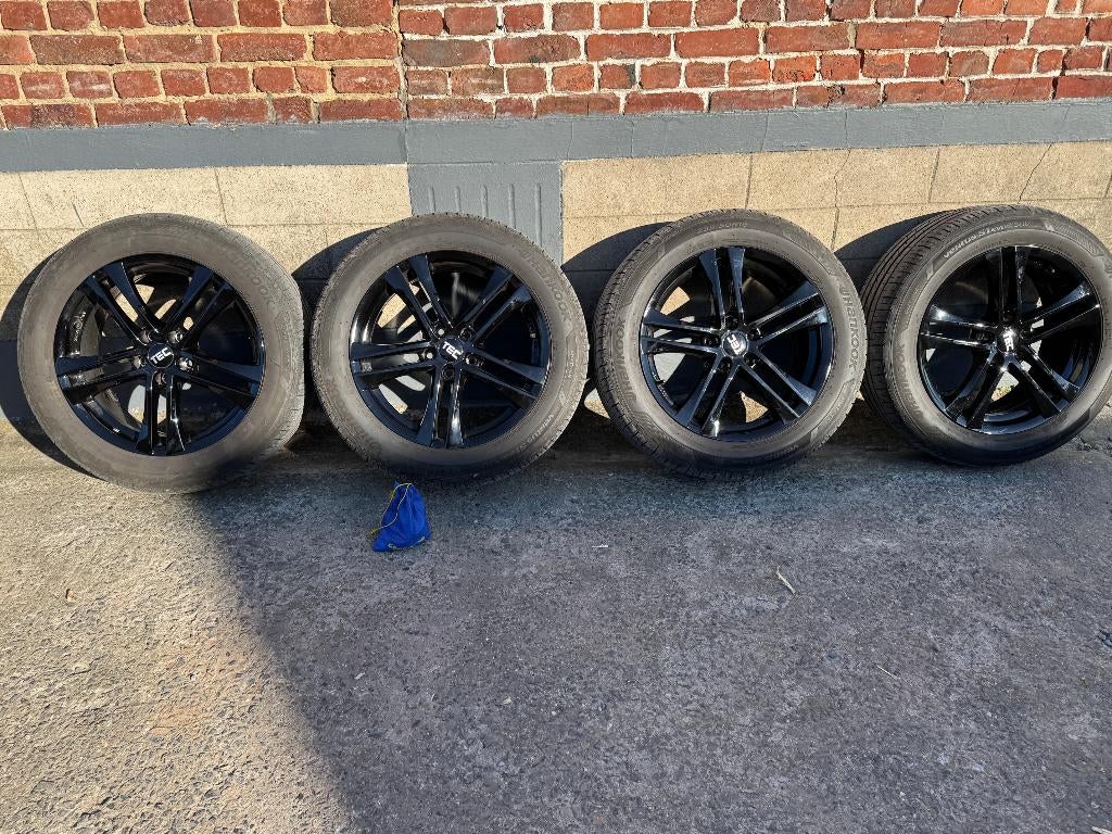 pneus Hankook 235/50R18 101H et jantes TEC 8.0J X 18H2, Autos : Pièces & Accessoires, Pneus été, Véhicule utilitaire, Enlèvement