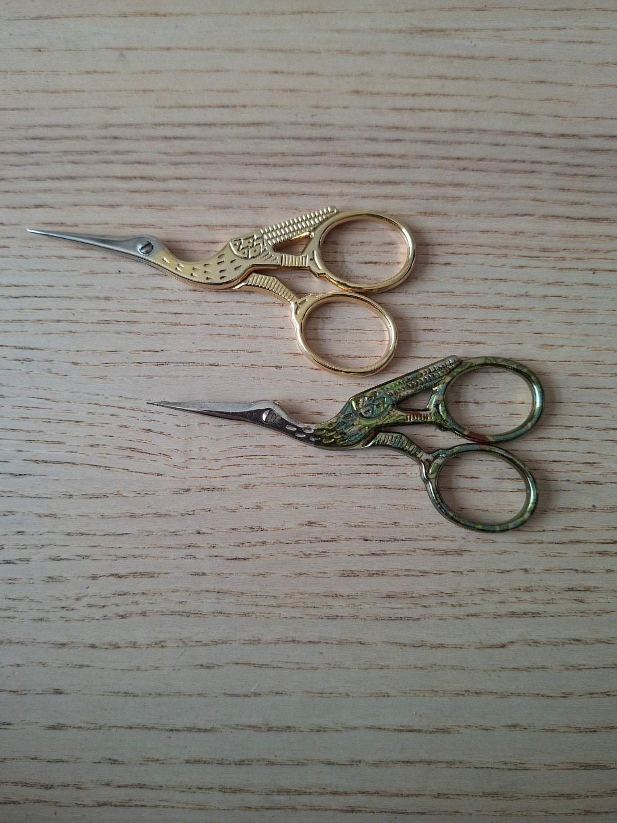 2 x borduurschaartjes ooievaar, werken nog goed, Hobby en Vrije tijd, Borduren en Borduurmachines, Ophalen of Verzenden
