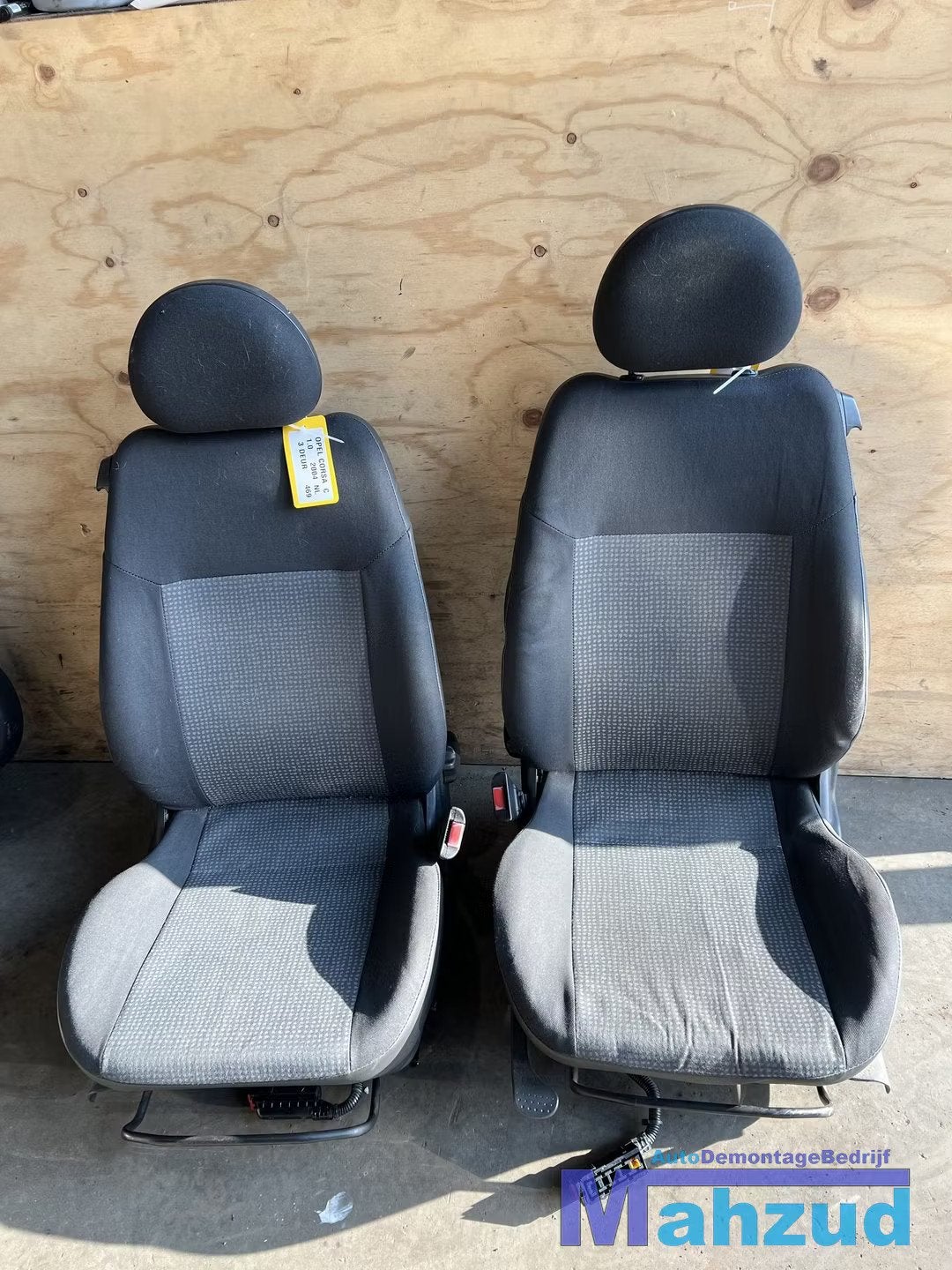 OPEL CORSA C 3 deurs interieur stoel bank 2000-2004, Auto-onderdelen, Gebruikt, Opel Automobile GmbH, Kontakt@opel-infoservice.de