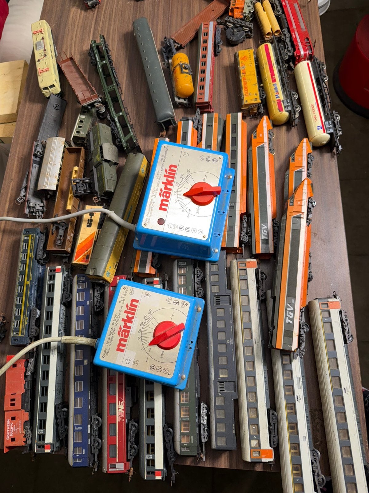 Grand lotde trains miniaturesde locomotives TGV, wagonstrafo, Hobby & Loisirs créatifs, Autres marques, Analogique, Enlèvement ou Envoi