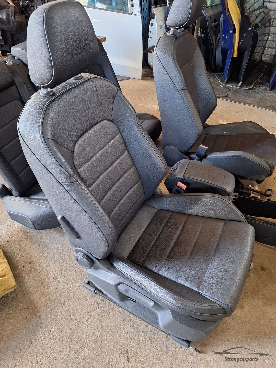 Leder interieur VW Golf VII 7 Hatchback voorstoel L&R achter, -, Volkswagen, -, Enlèvement